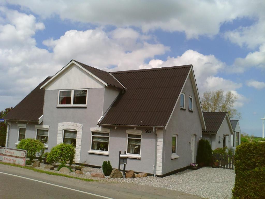 Svalegaarden Guesthouse Særslev 외부 사진
